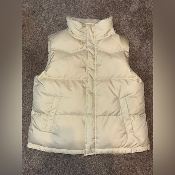 Ralph Lauren Cream Puffer Vest‎ Women’s Large - Picture 1 of 3